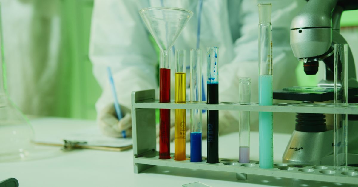 B2B CMOs Shift From AI Experimentation to Market Transformation